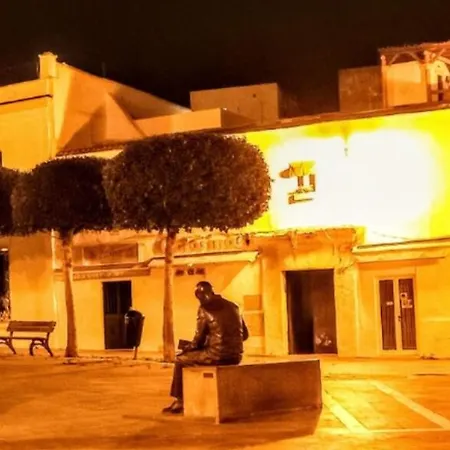 La Plaza De Conil * Conil De La Frontera