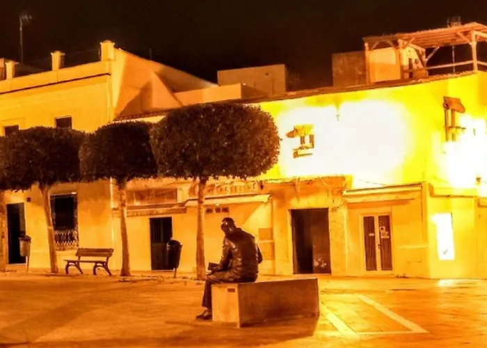 La Plaza De Conil * كونيل ذي لا فرونتيرا