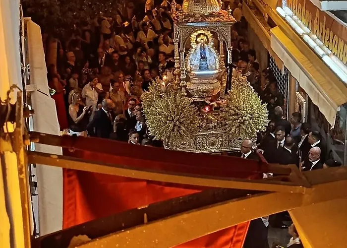 펜션 La Plaza De Conil *